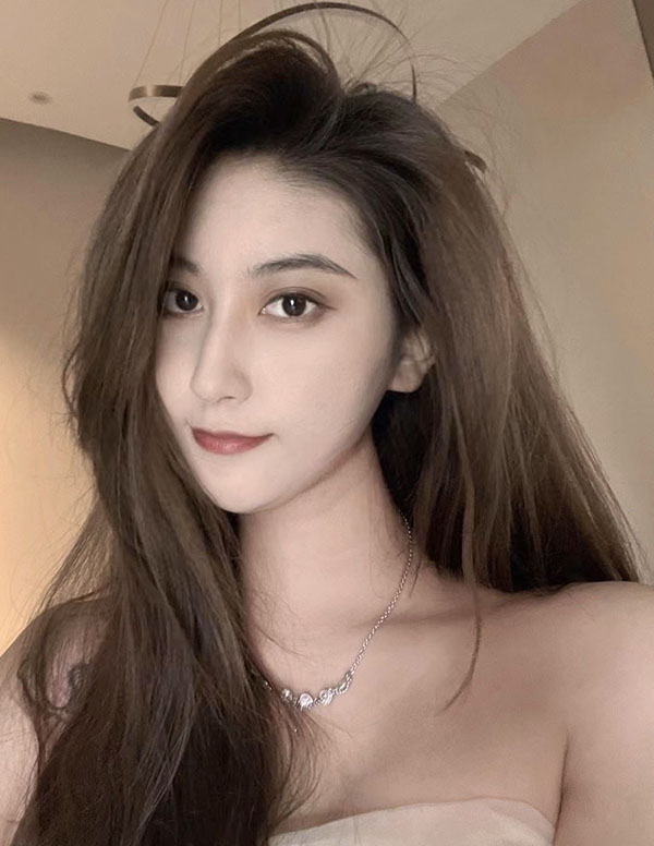 伦敦伴游大学生